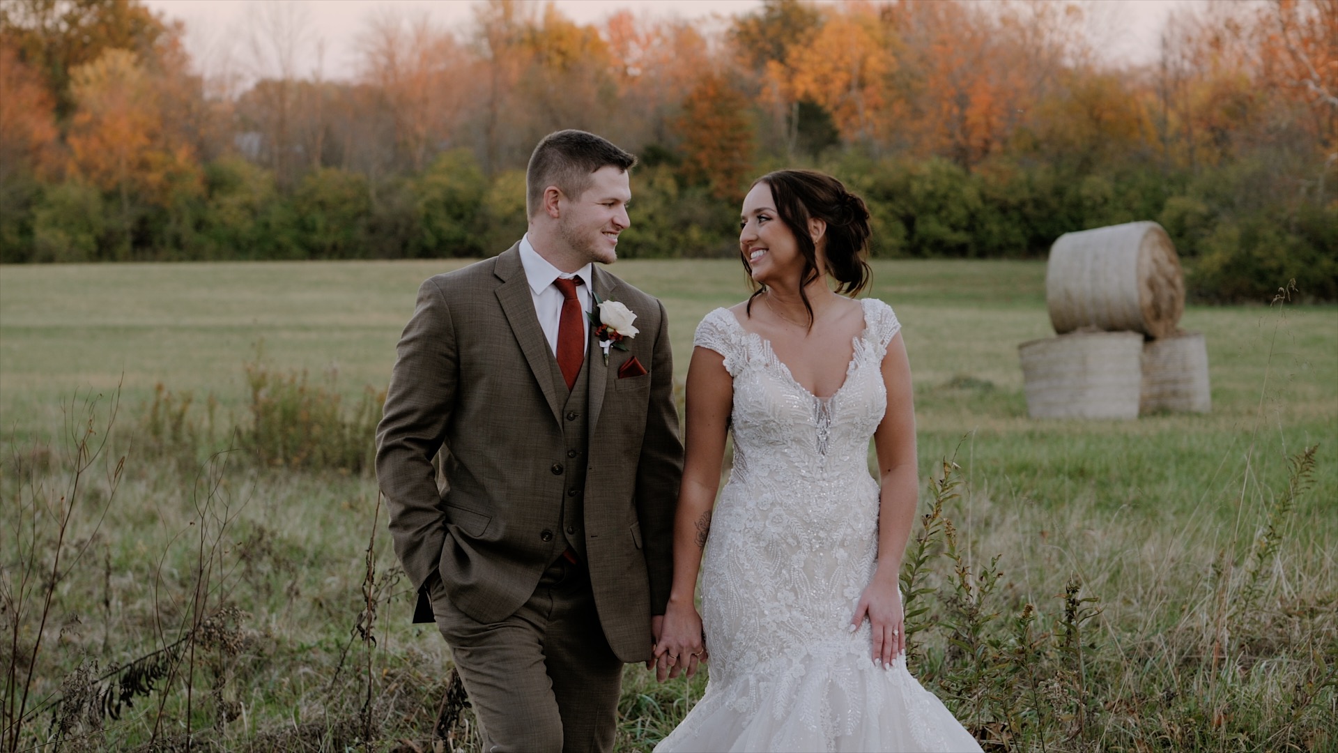 fall wedding rolling meadows ranch