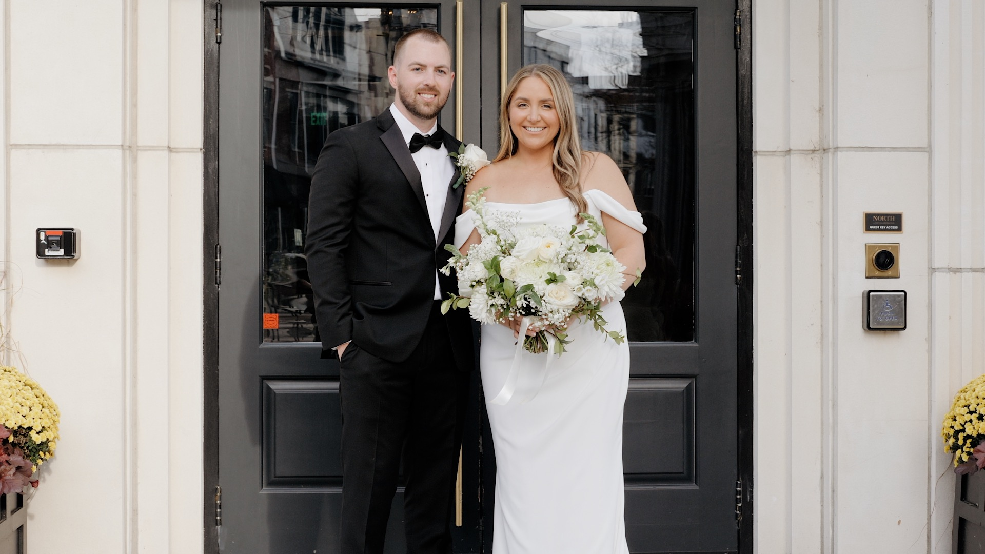 hotel covington wedding couple